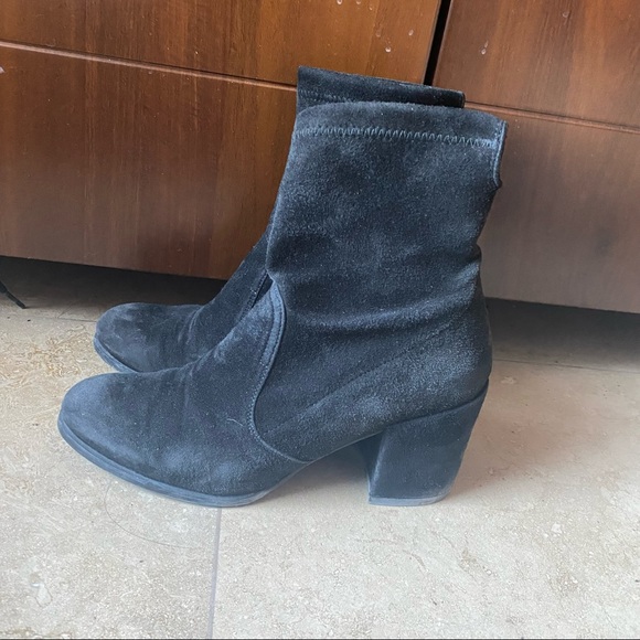 Stuart Weitzman Midland Ankle Booties 3” Block Heel - Picture 2 of 7